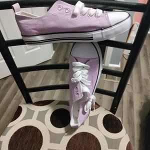 Ladies size 12 canvas shoes